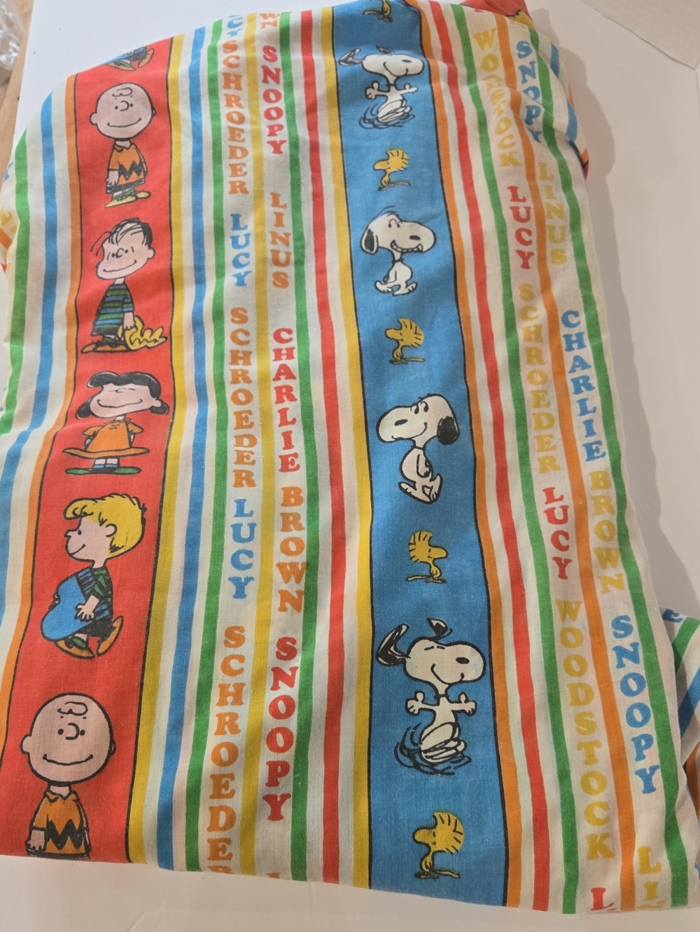 Kids' Multicolor Peanuts Character Fitted Sheets - Charlie Brown & Snoopy Design